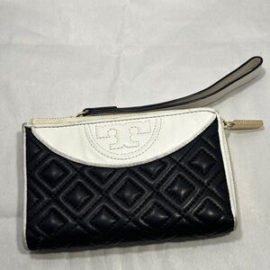 Tory Burch Black and White Diamond Pattern Wristlet
